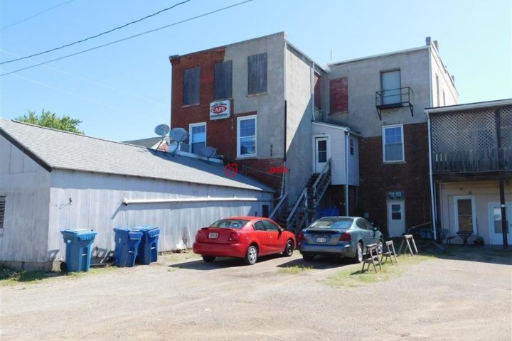 美国威斯康星州hazel green总占地703平方米的商业地产